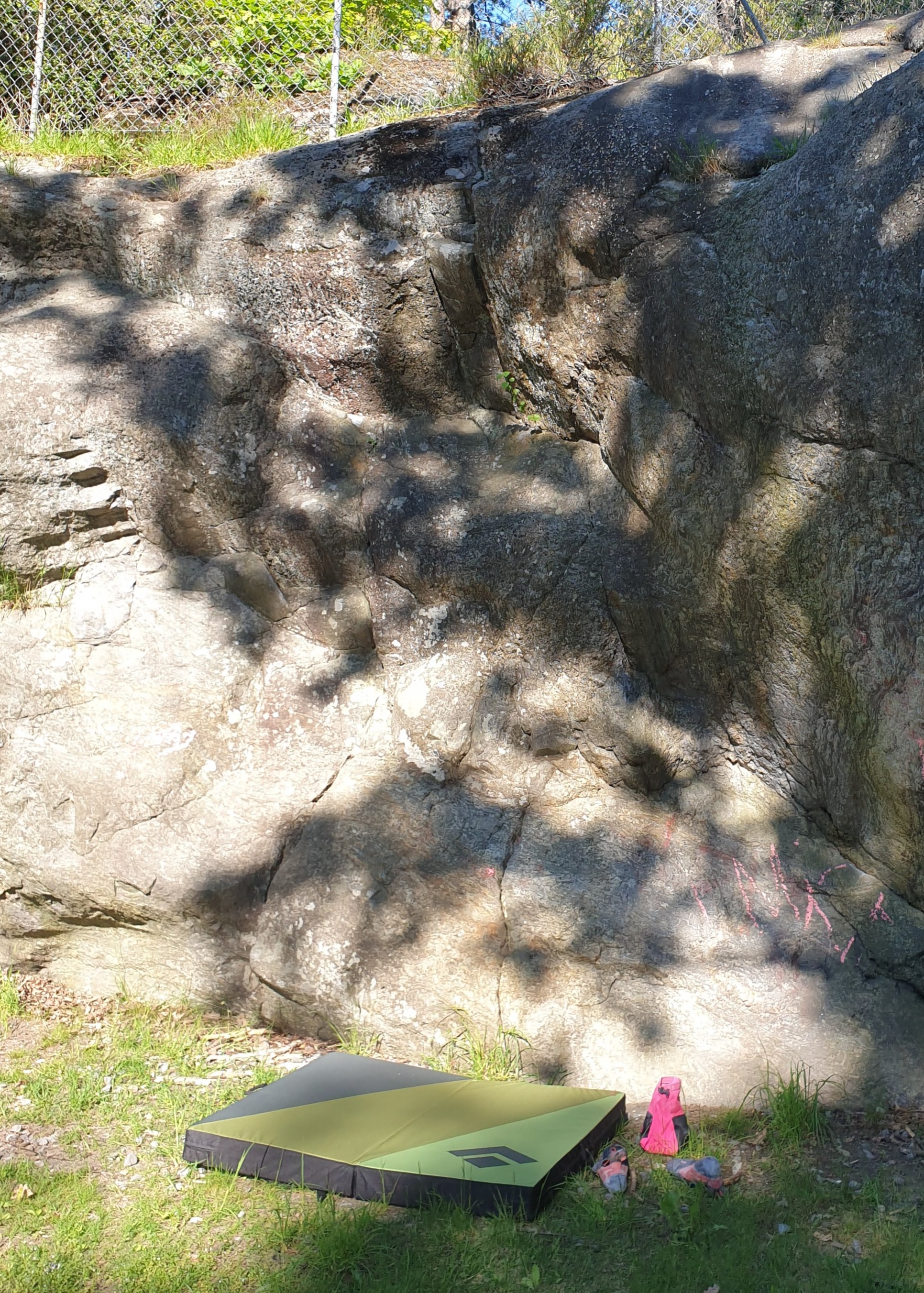 Black diamond impact crashpad