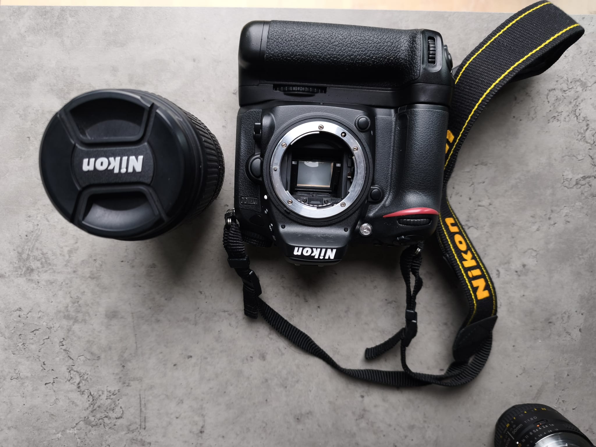Nikon d7100 + 55-300mm vr teleobjektiv & batterigrep – perfekt for sport, natur og dyreliv!
