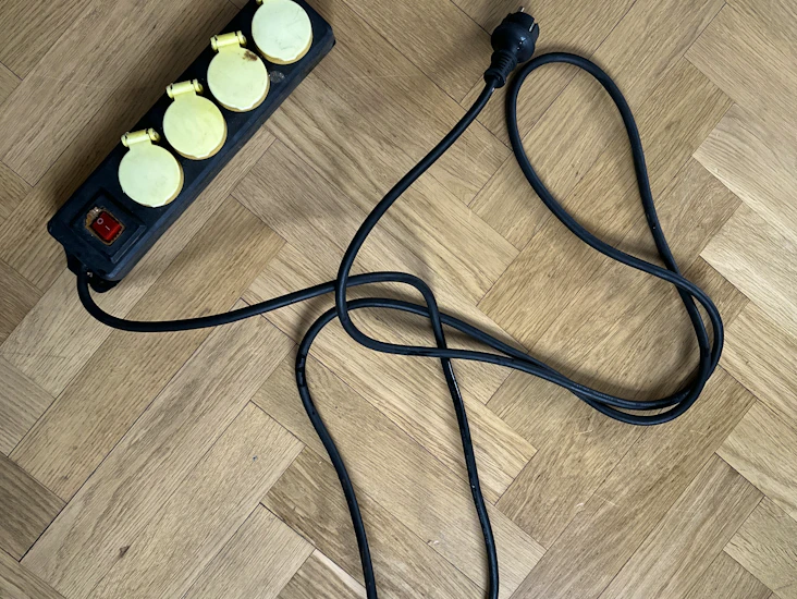 Grenuttag 3-vägs utomhusbruk med brytare ip44