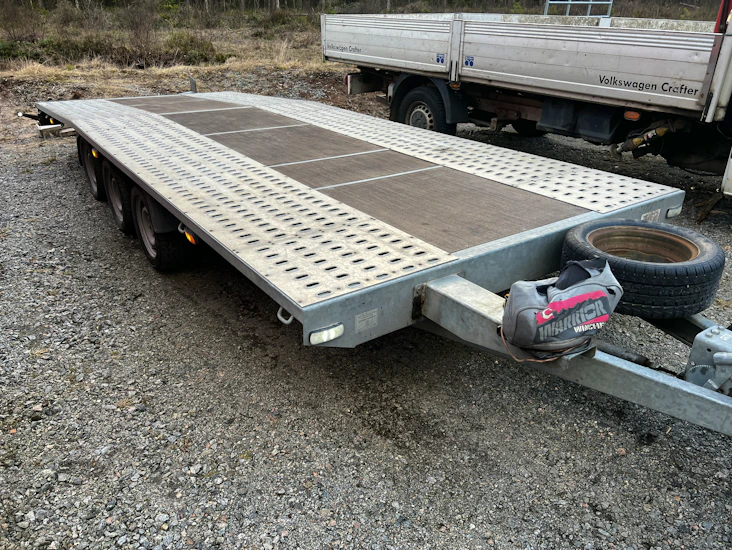 Uthyrning av biltransport-släp & transporttjänster