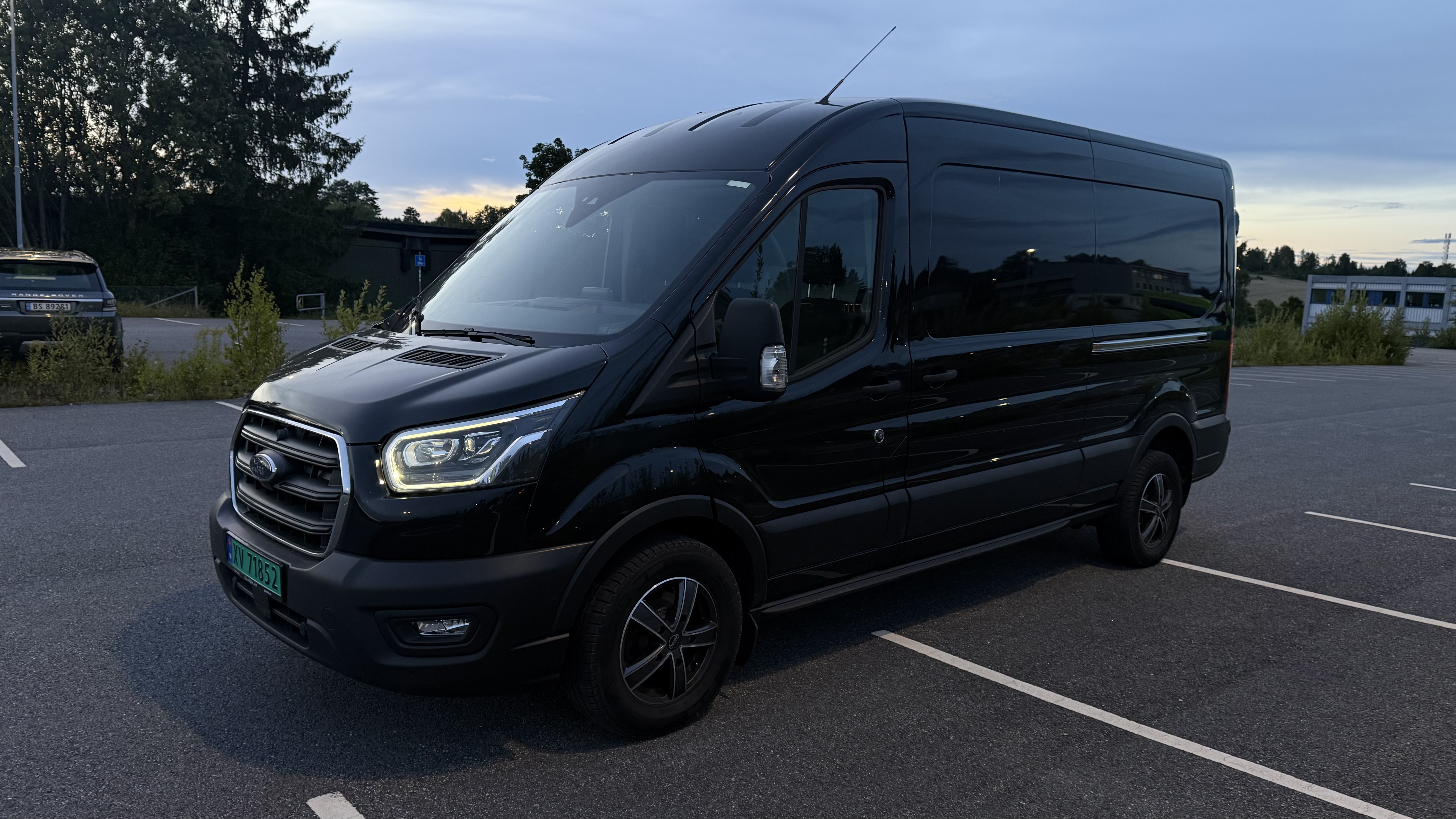  automatic  ford transit   long and high 