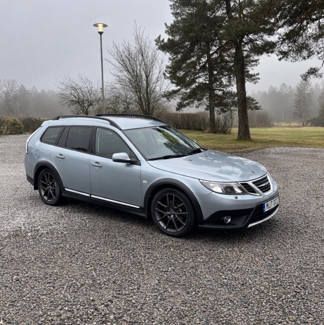 Saab 9-3 kombi med dragkrok