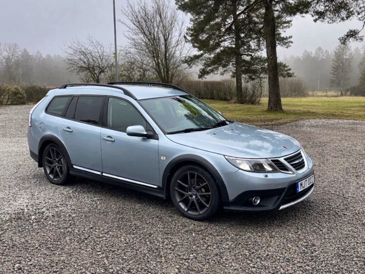 Saab 9-3 kombi med dragkrok