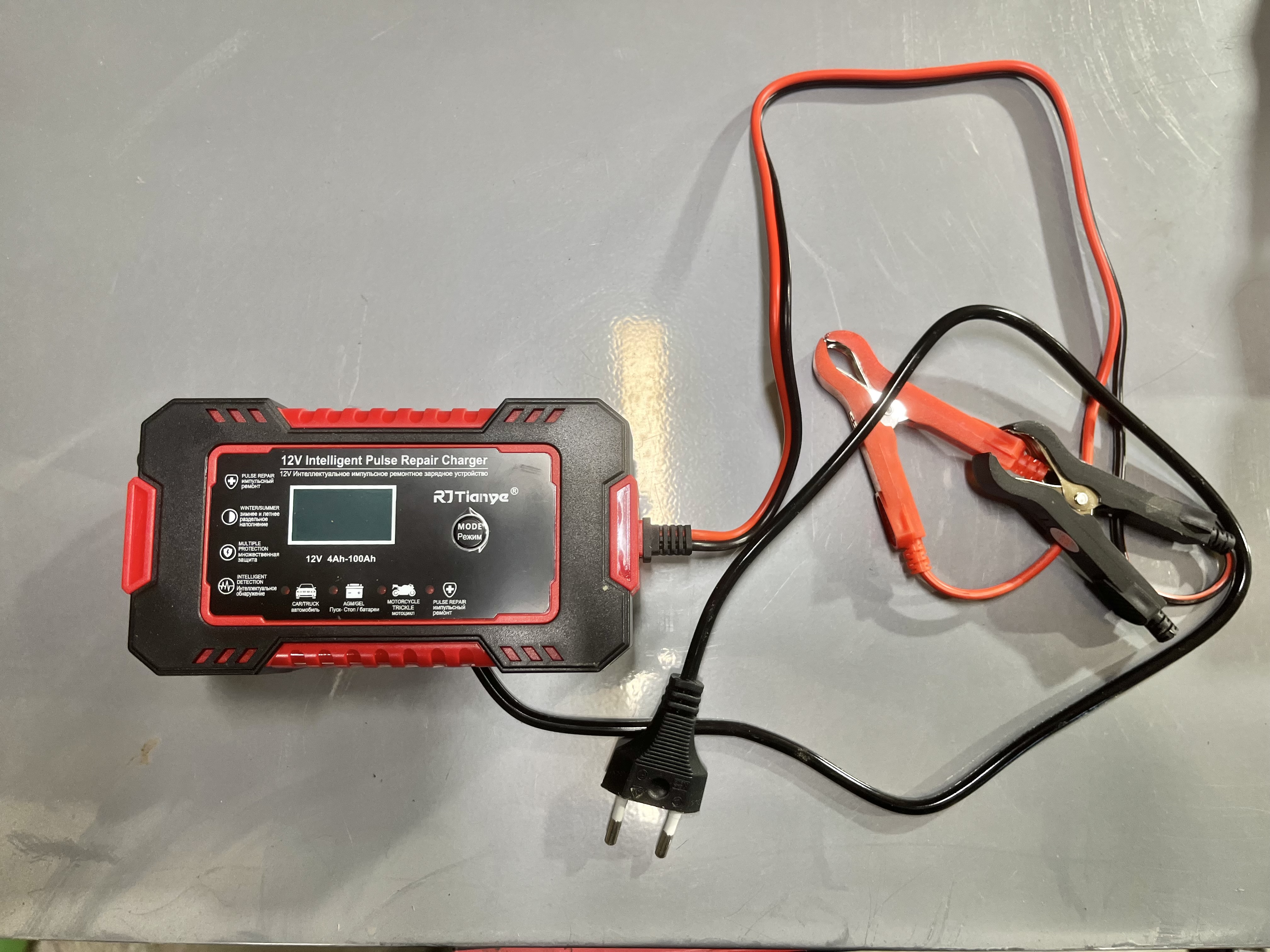 Batteriladdare 12 volt 4a