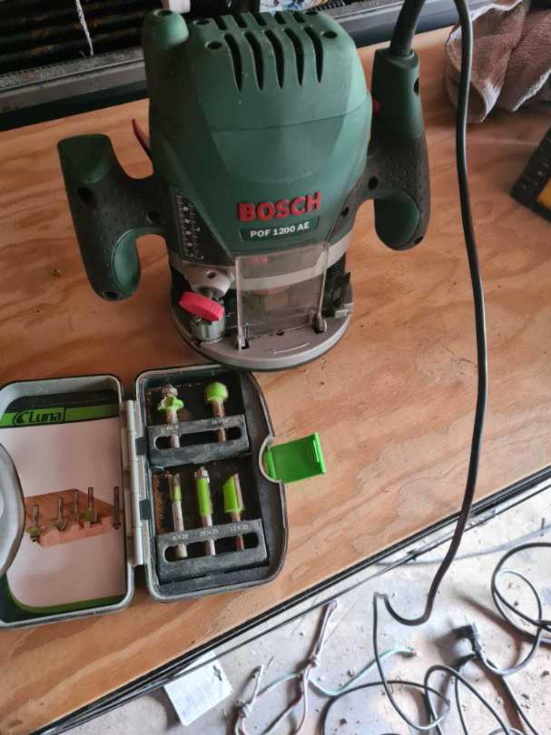 Bosch pof1200ae