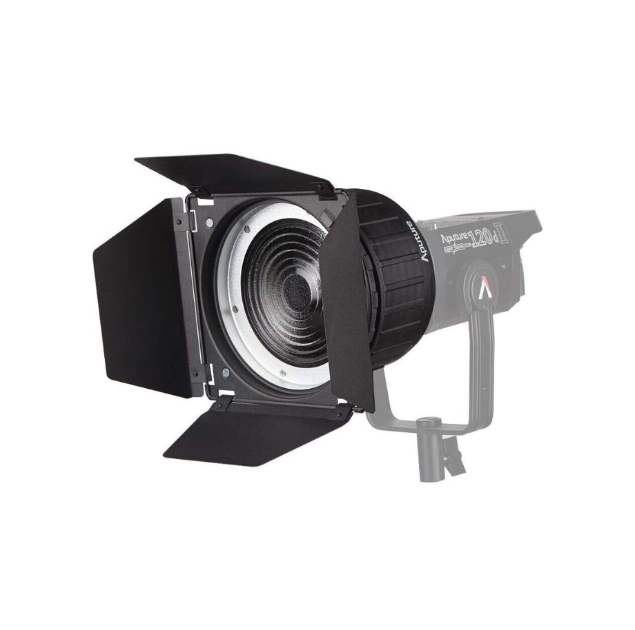 Aputure fresnel + aputure barndoors