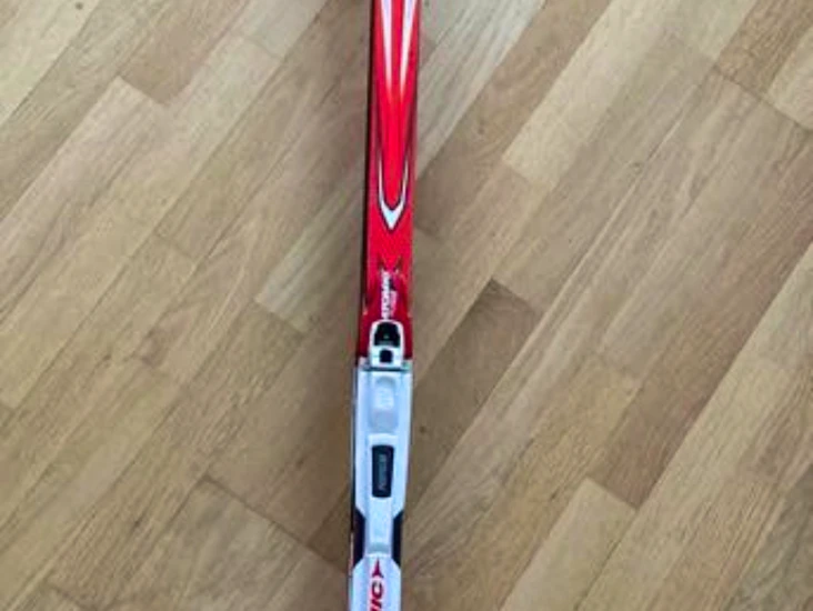 Längdskidor atomic och tillbehör