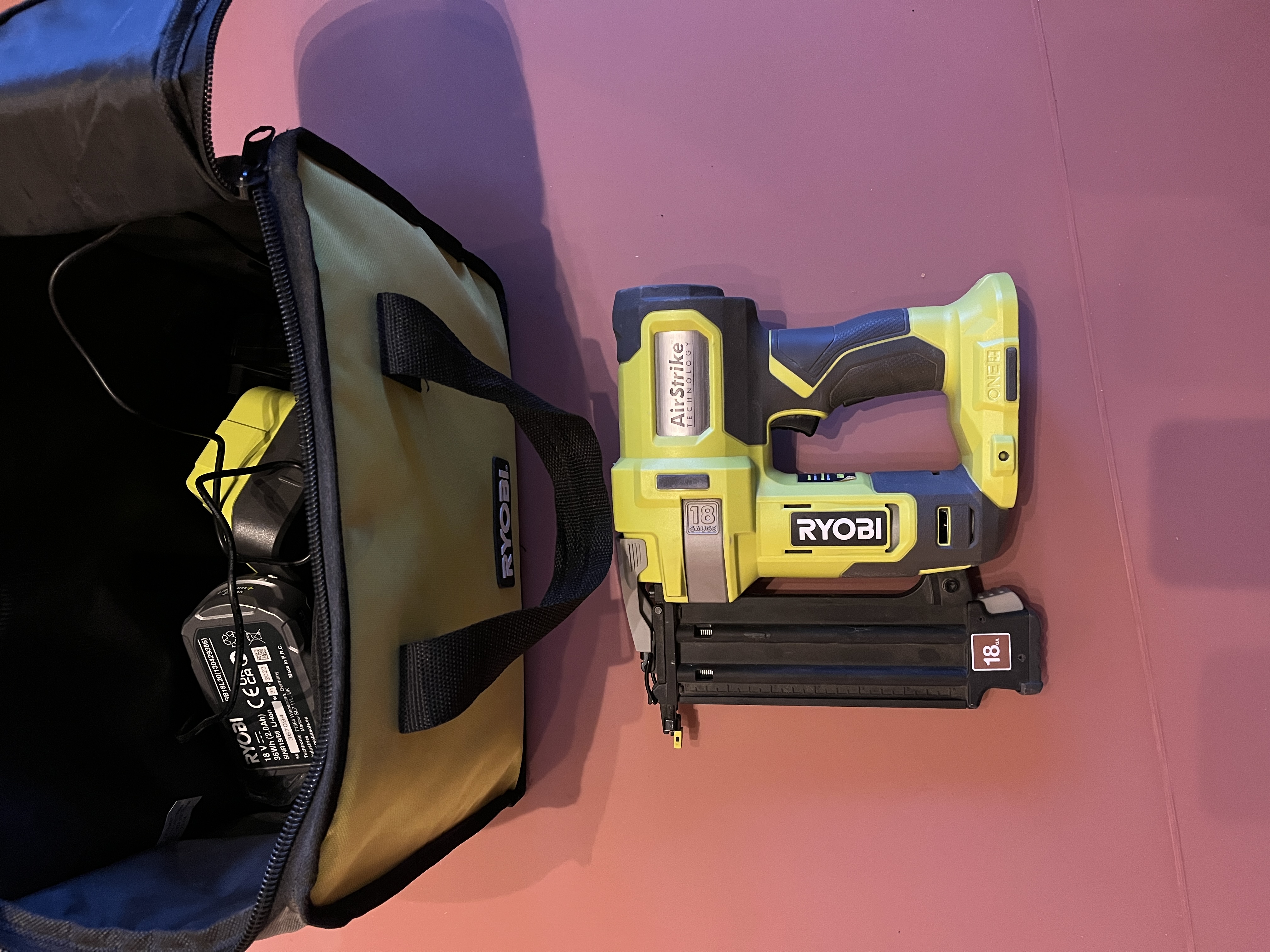 Ryobi r18gn18 18g dykkertpistol (18v trådløs)