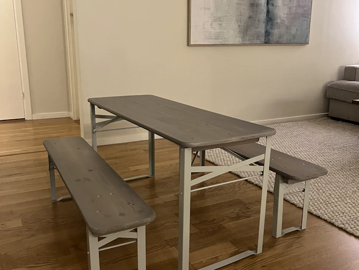 Bänkar och bord för barn ( finns två uppsättningar)