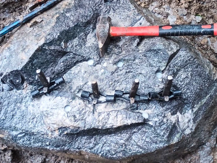 Spräckkilar stenspräckare