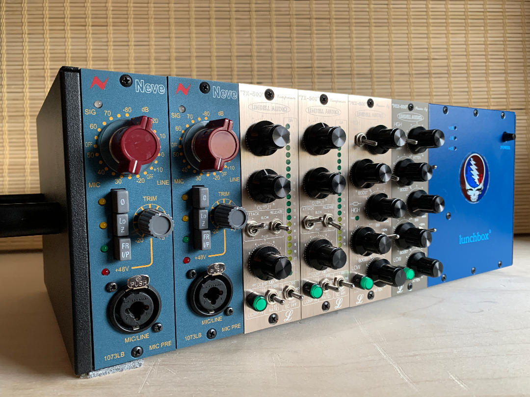 Api lunchbox m neve preamp + lindell komp/eq