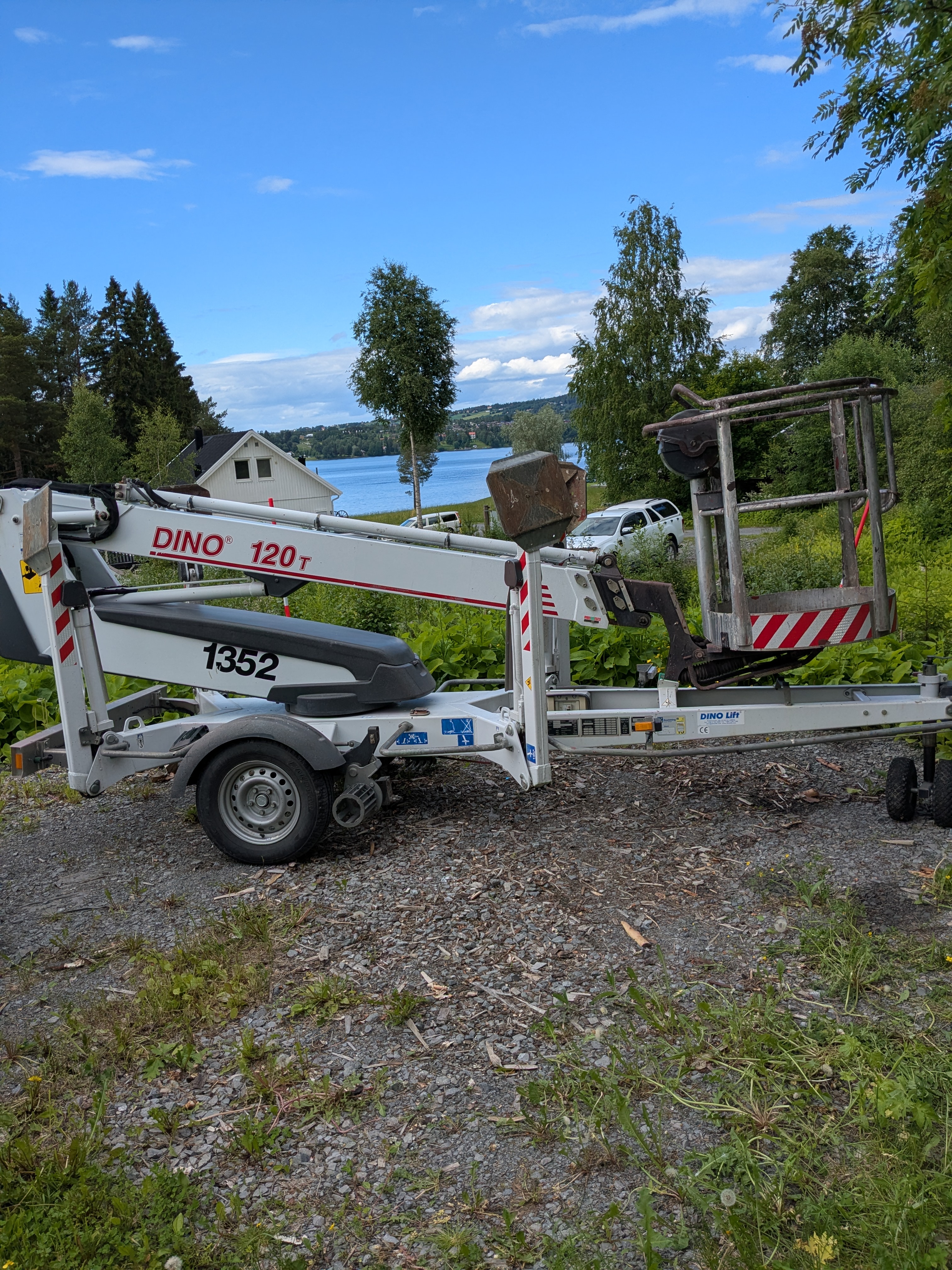 Skylift dino 120t