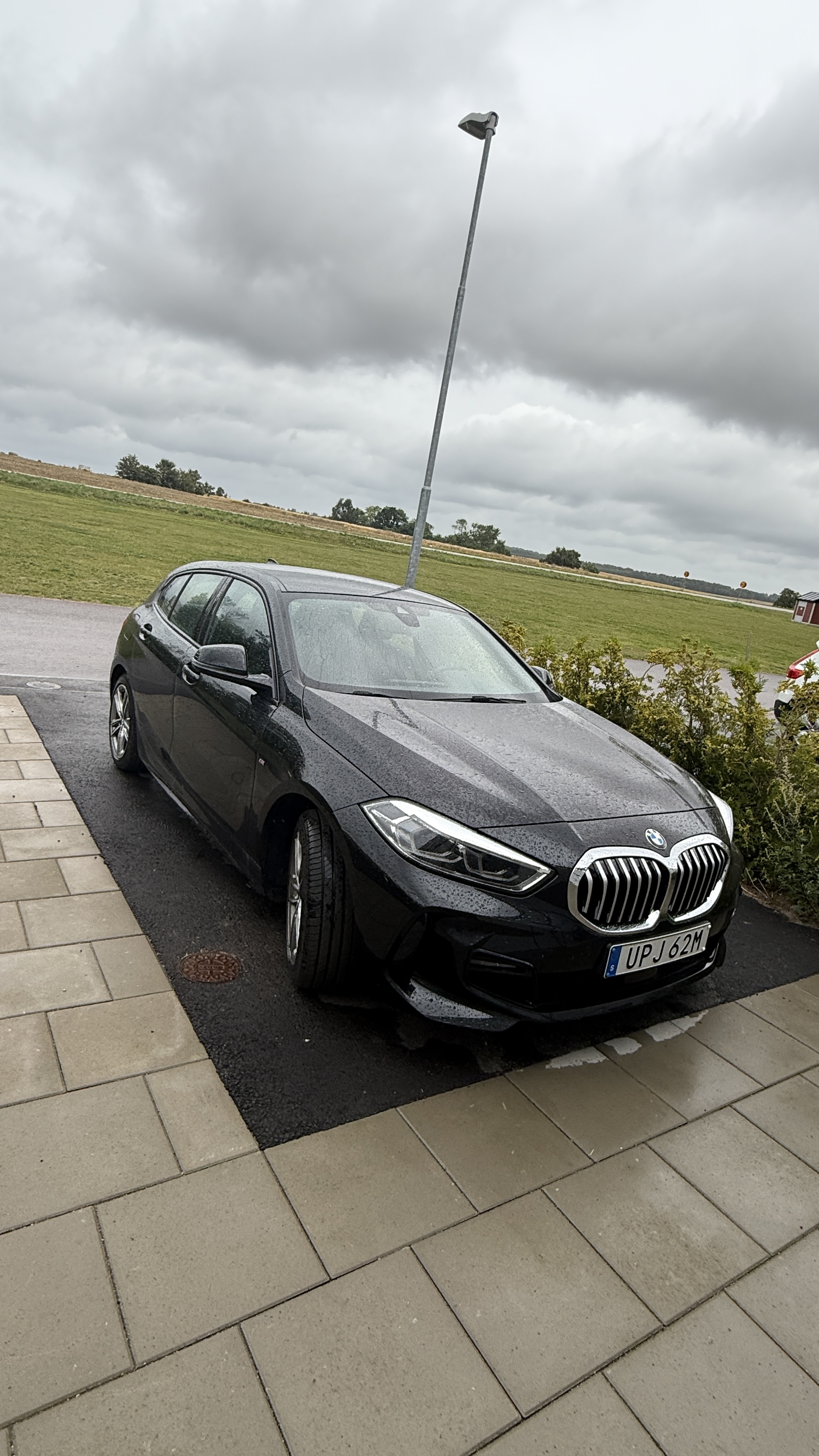 Bmw 118i till uthyrning