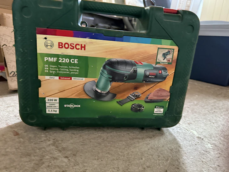 Bosch pmf 220 ce multiverktyg med tillbehör, 220 w