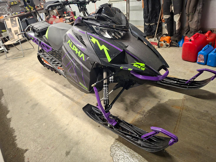 2019 arctic cat m8000 hardcore 141"