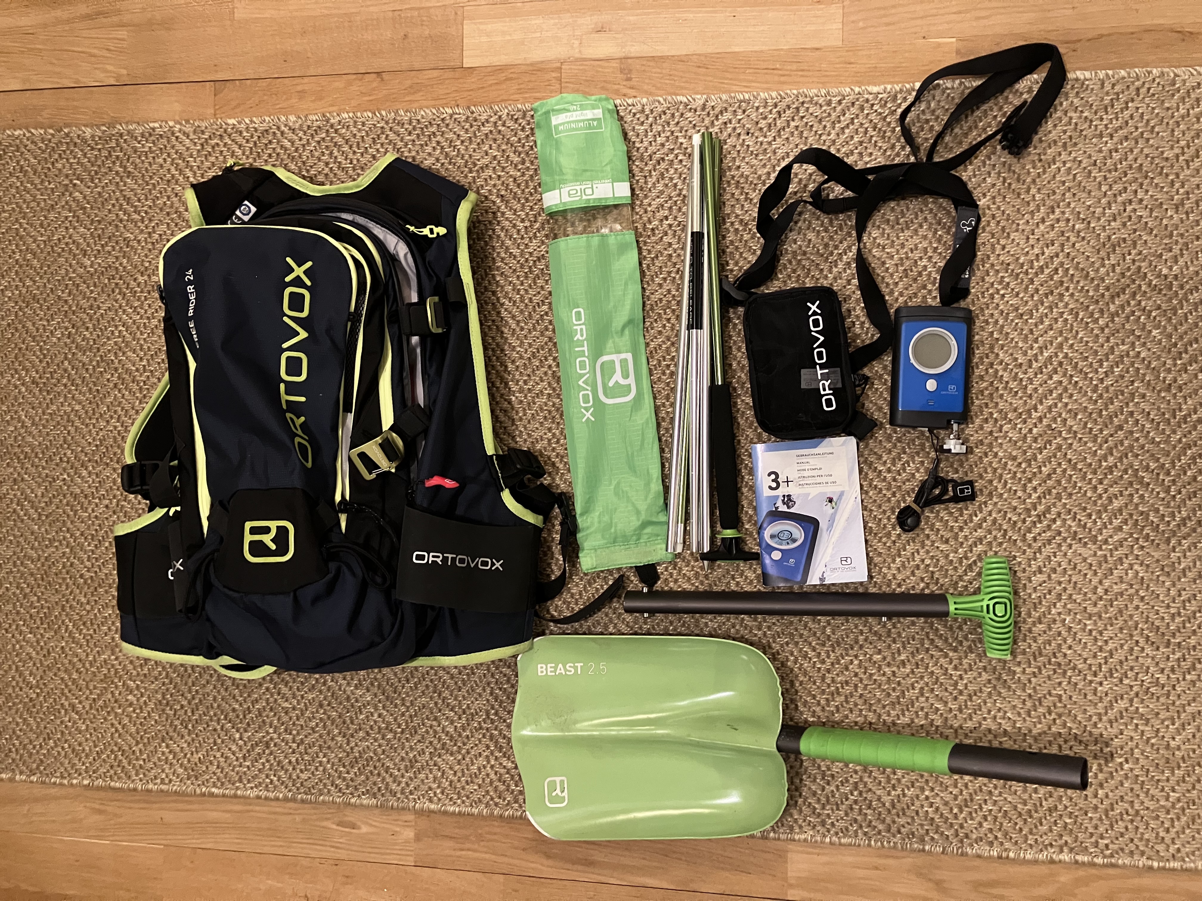 Ortovox lavinkit sändare,sond,spade och ryggsäck