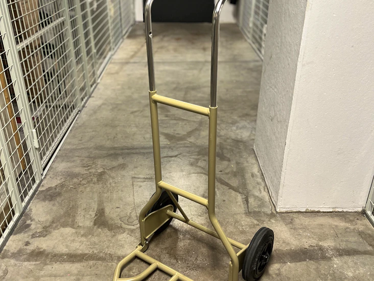 Magasinkärra säckakärra