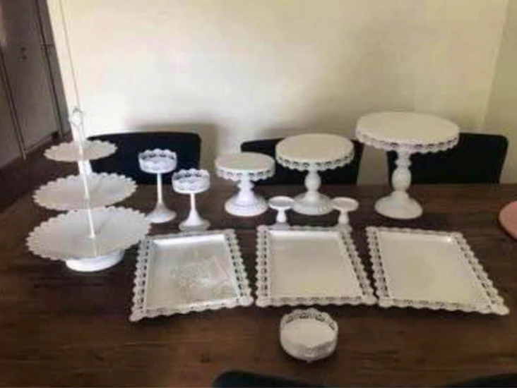 Serveringsfat (vit färg)