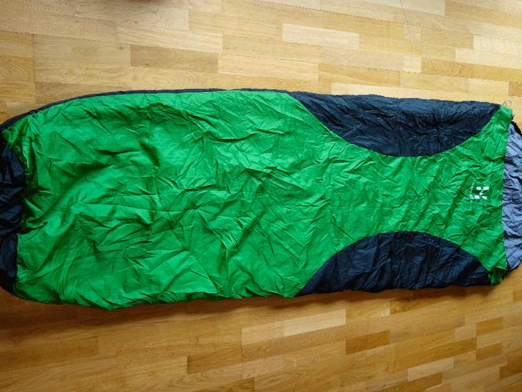 Haglöfs tour lite (vänster, 8/12 °c)