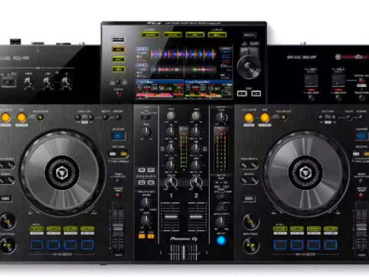 Pioneer xdj-rr dj kontrolleri