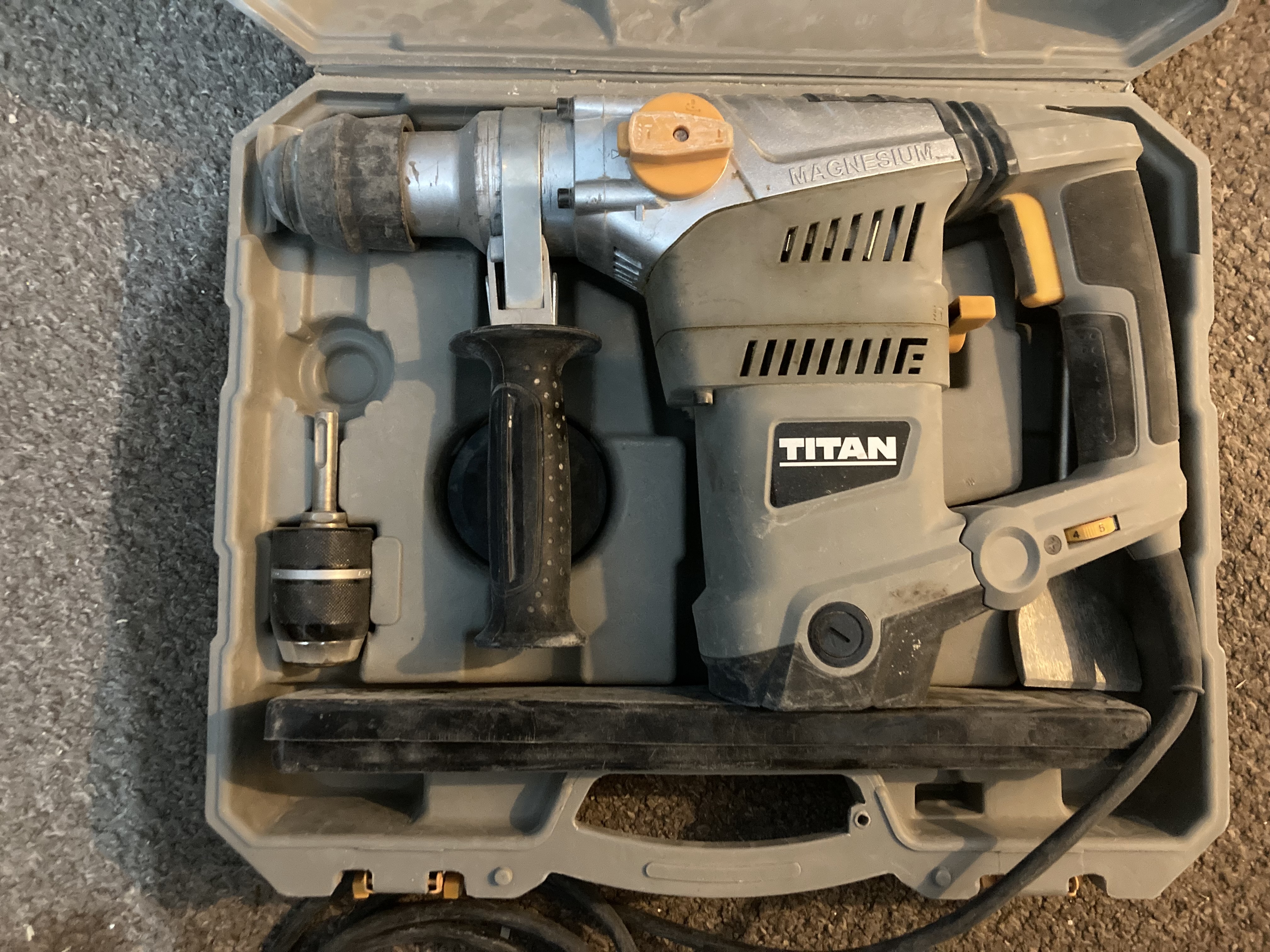 Titan sds drill rotary hammer