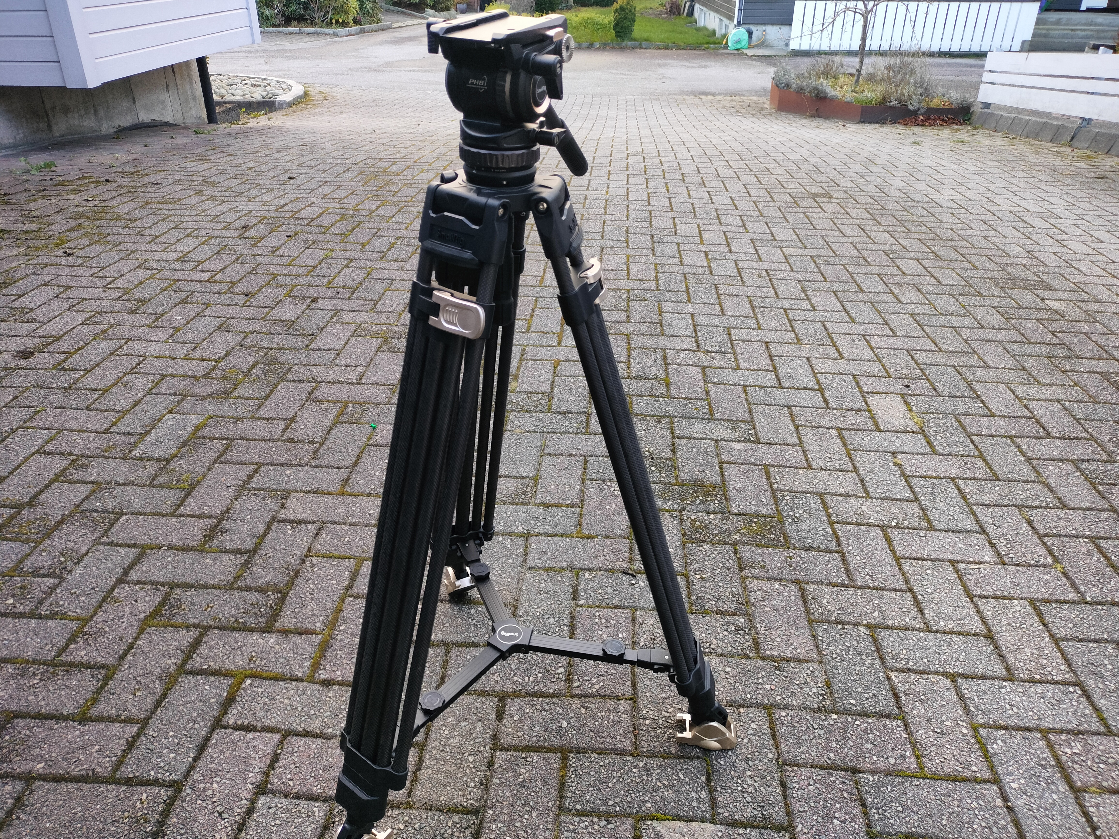 Smallrig pro video carbon tripod med fluid head ad-pro8