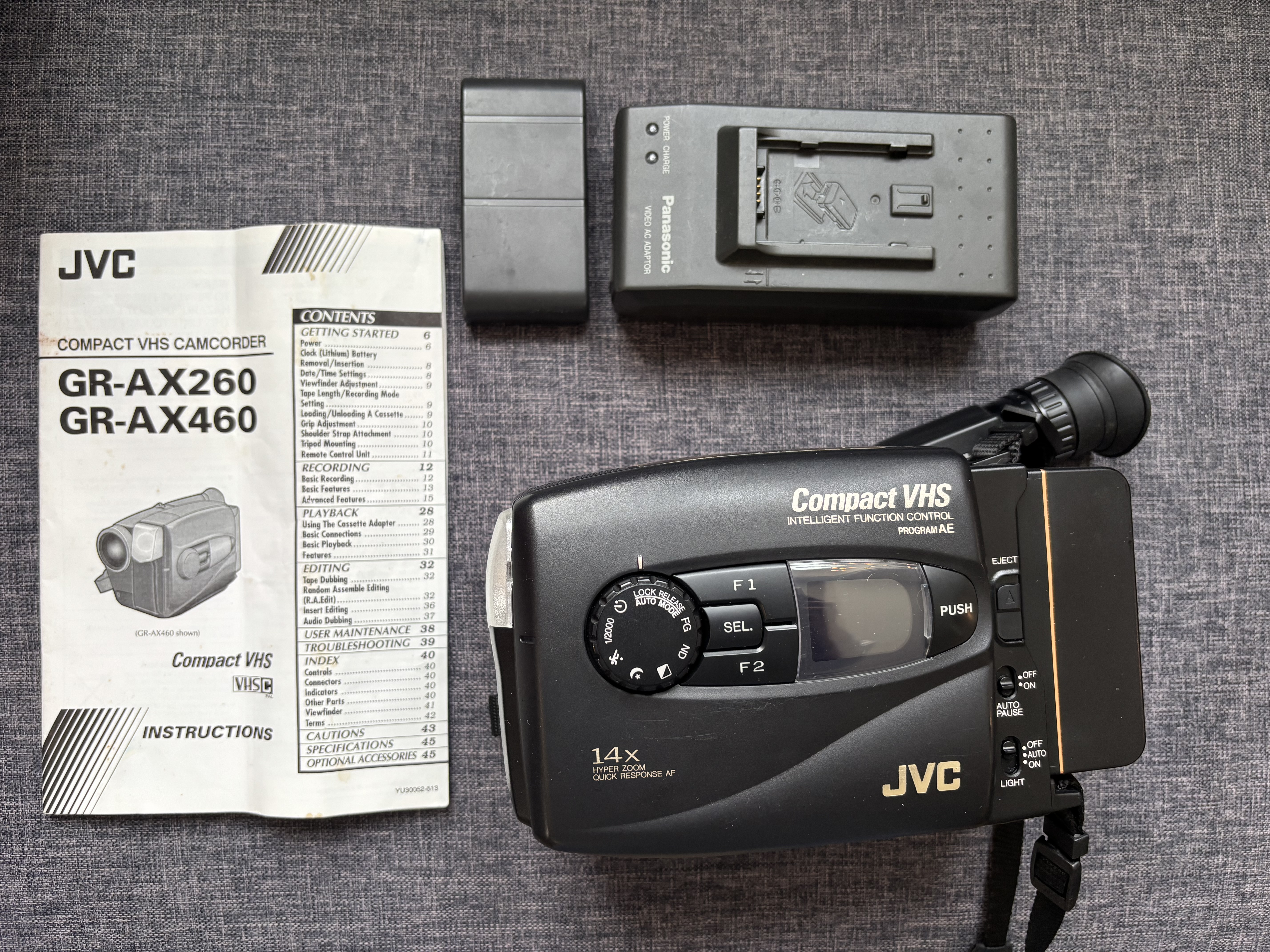 Vhs-c camera 