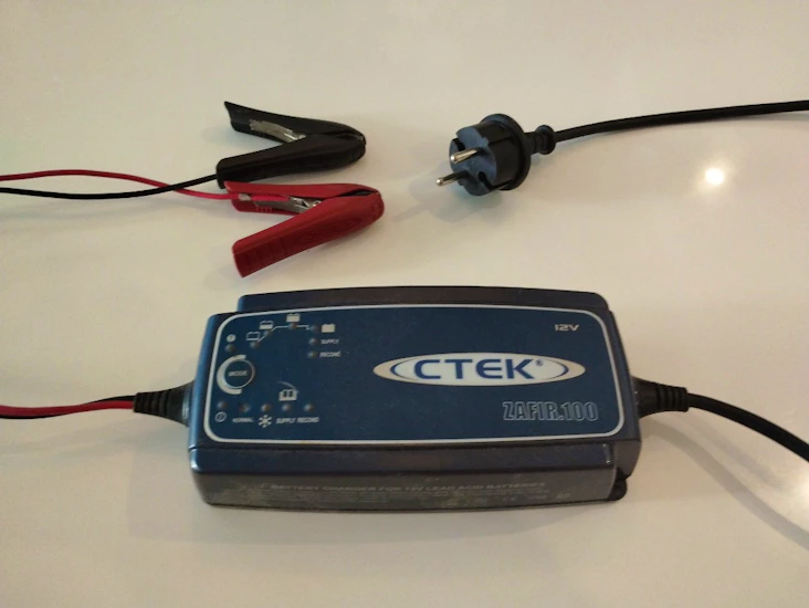 Ctek batteriladdare