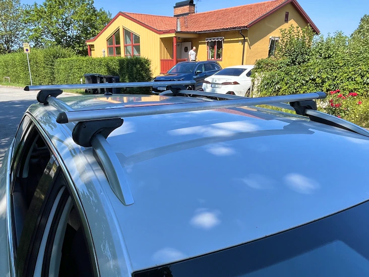 Takräcken / lasthållare för takreling 120 cm