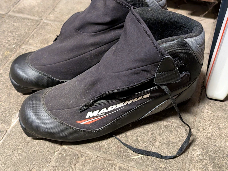 Madshus skisko str.45