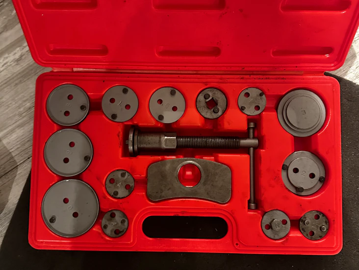 Bremsecaliper stempelverktøy / tilbakeslagsett for bremsestempel