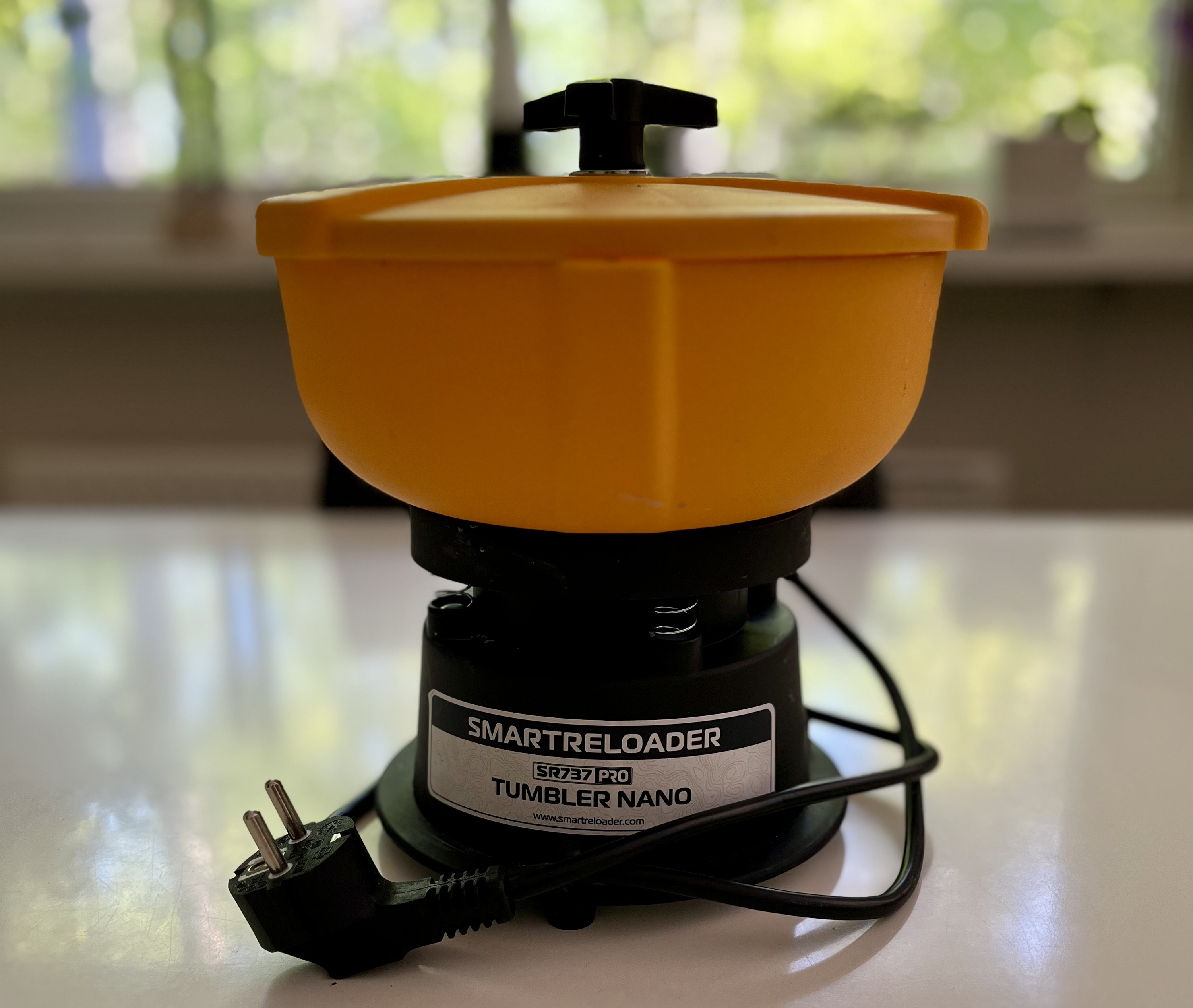 Tumbler nano sr737 pro från smartreloader, vibrerande trumlare