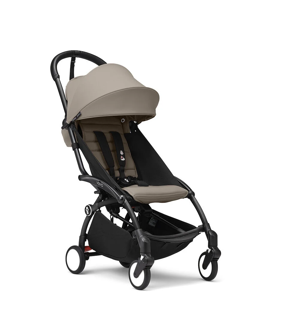 Stokke yoyo3 i taupe med parasol og bilstoladapter