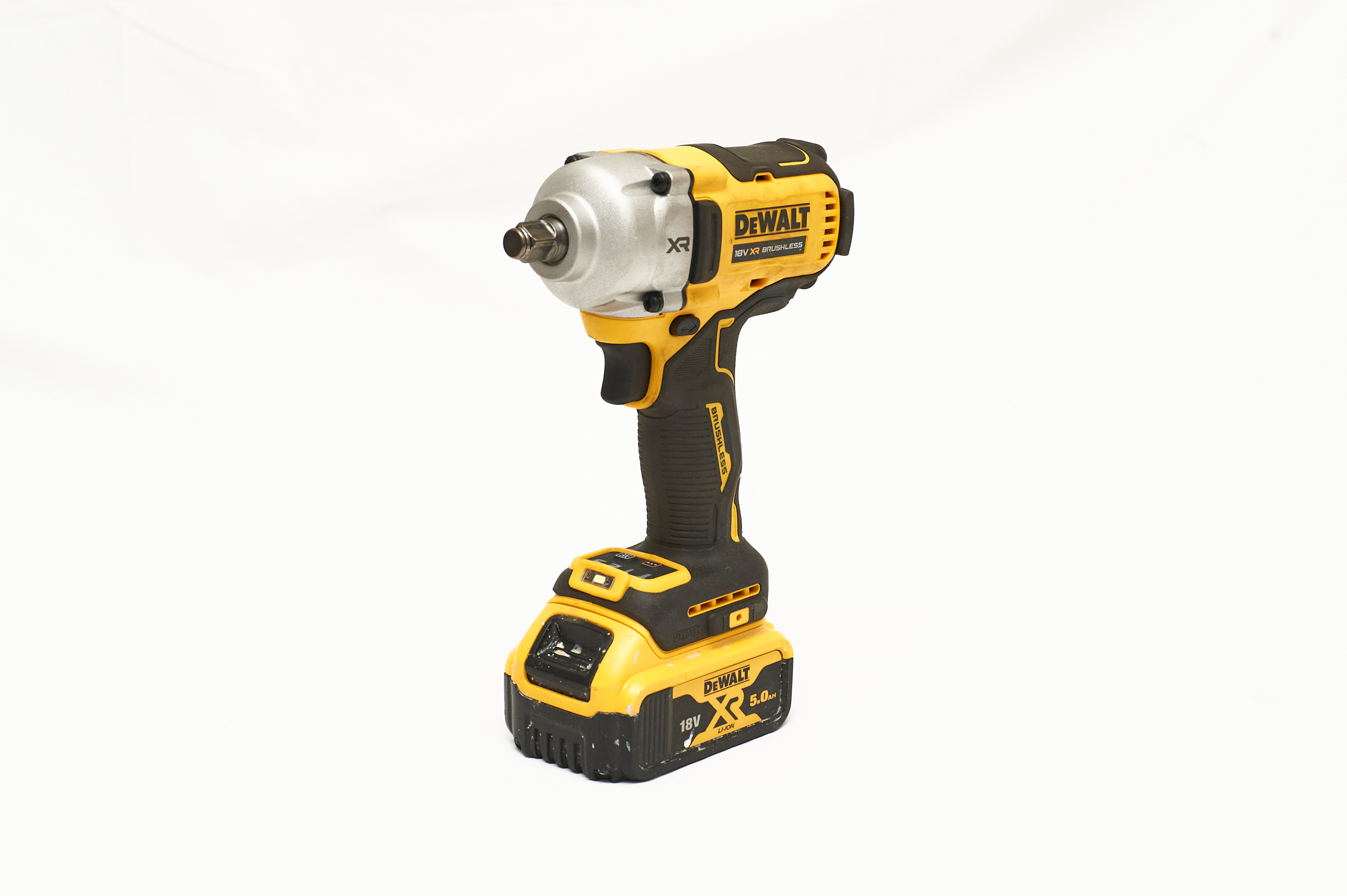 Dewalt dcf891 råsterk muttertrekker med piper og momentstaver
