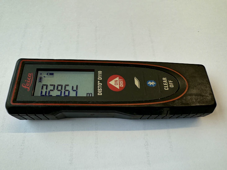 Leica disto™ d110 laser distance measure