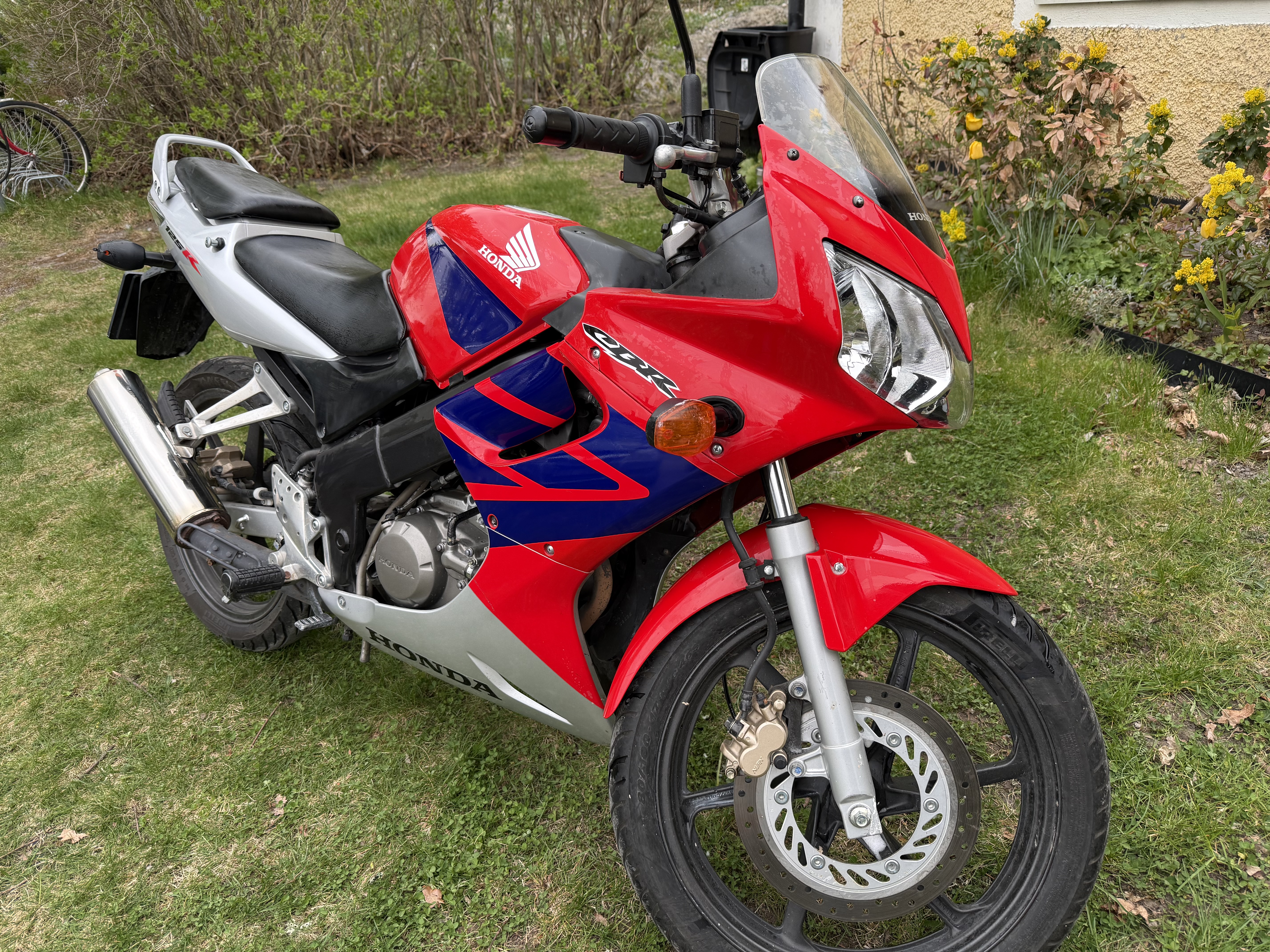 Honda cbr 125
