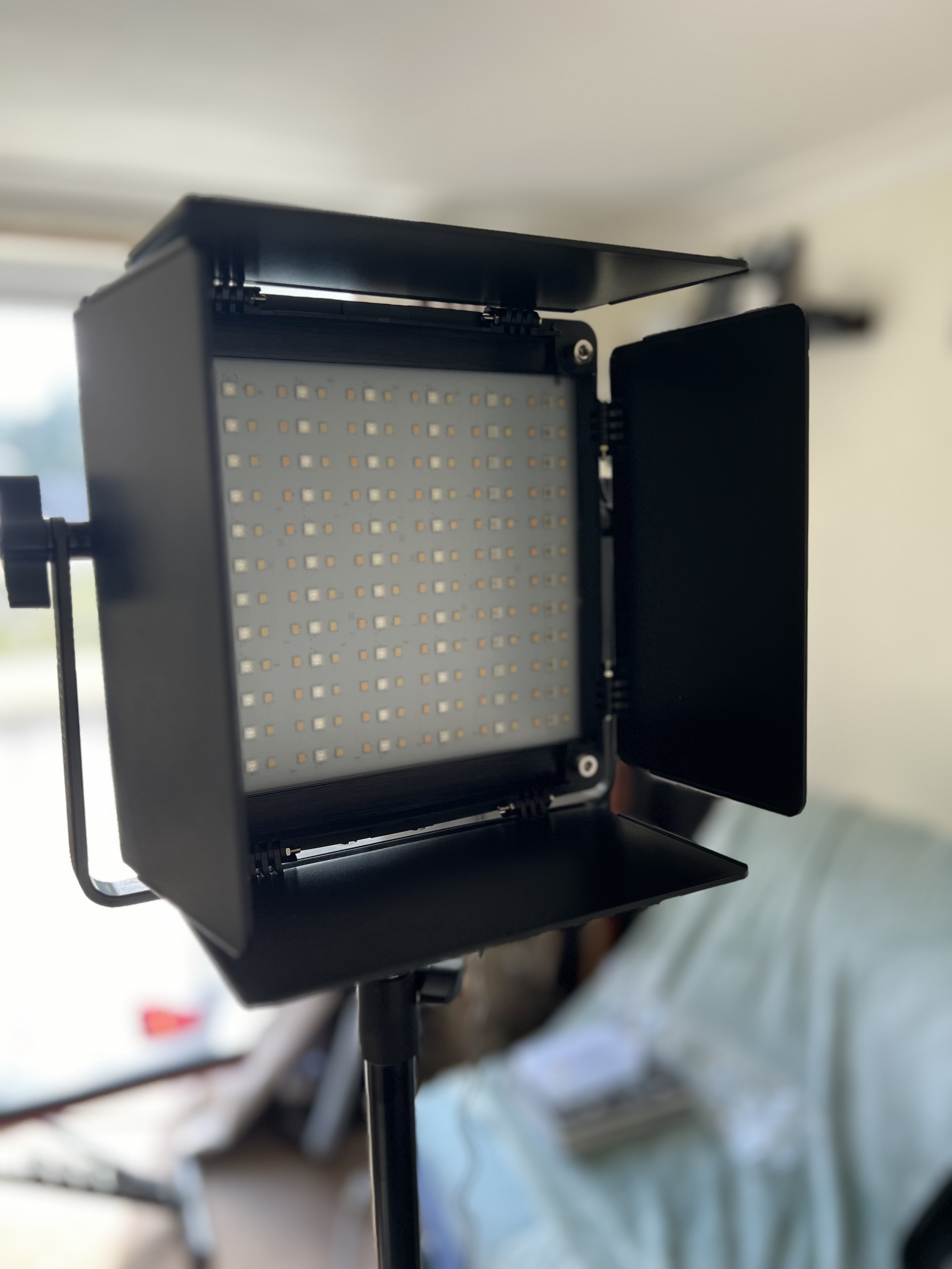 Gvm rgb led video light