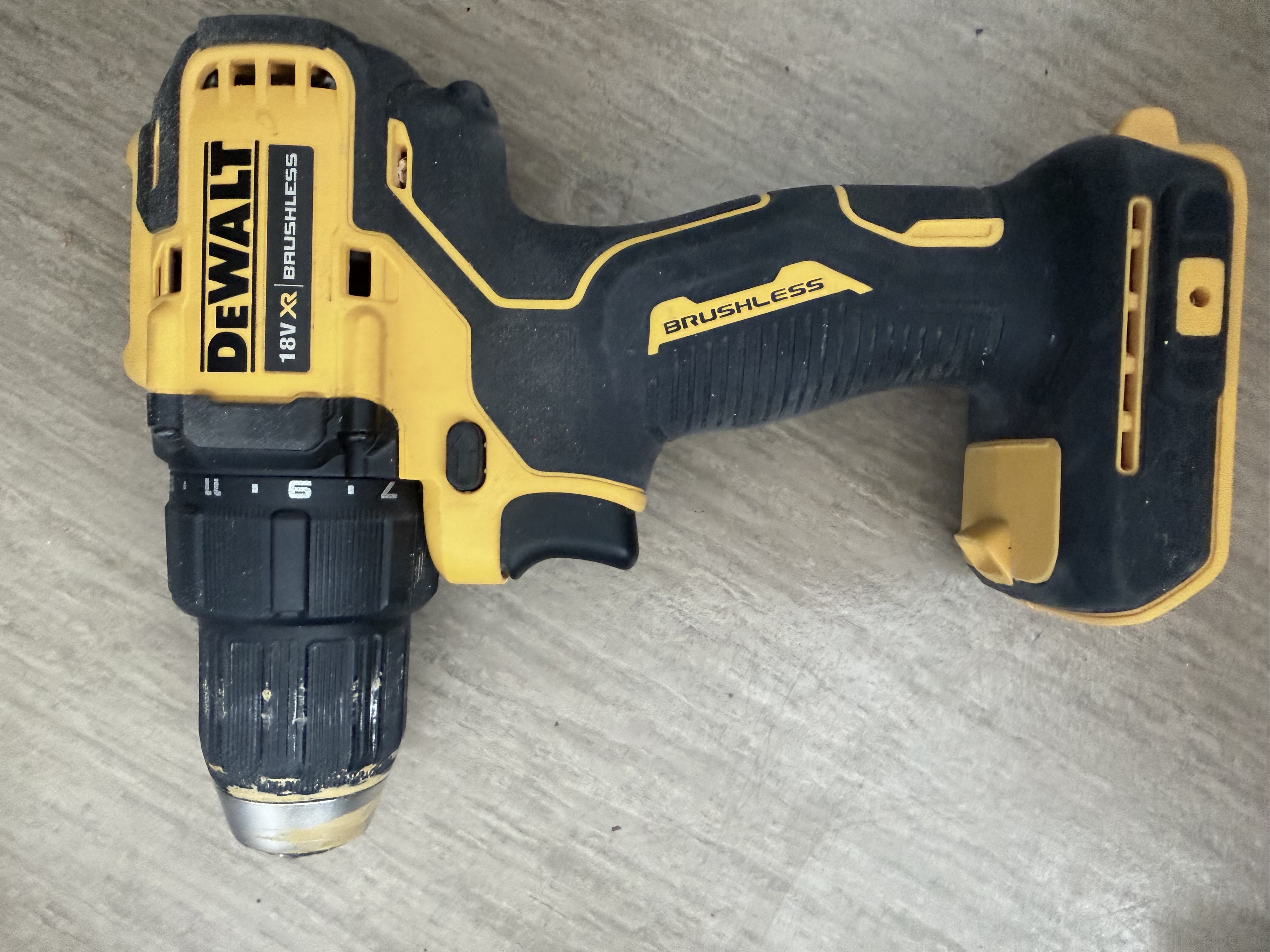 Dewalt 18v xr borrskruvdragare  fri leverans