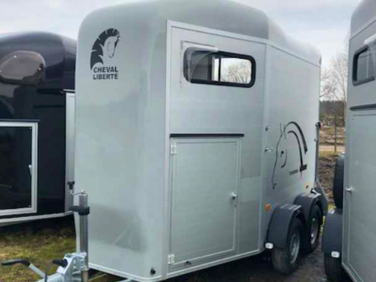 Hästtranport uthyres