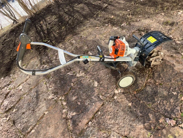 Stihl jordfräs/kantskärare multiverktyg