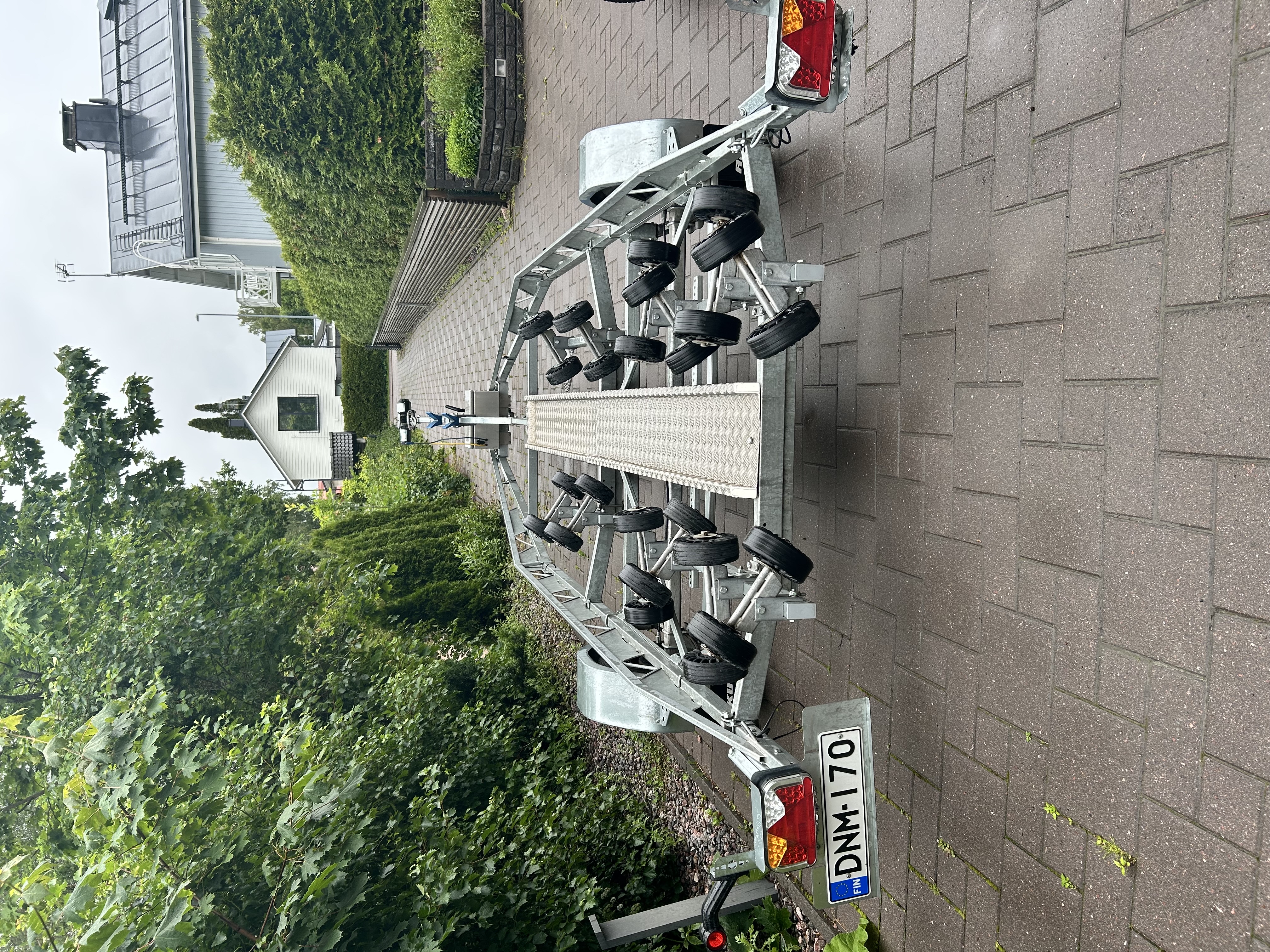 Aku bp1800 multirulla venetraileri sähhkövinssillä