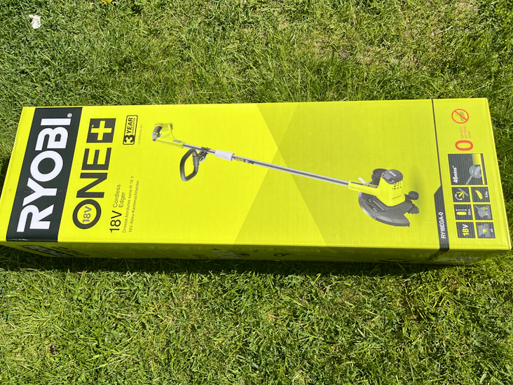 Ryobi kantskärare ry18ega-0. 18v. inkl batteri 5.0 ah och laddningsstation.