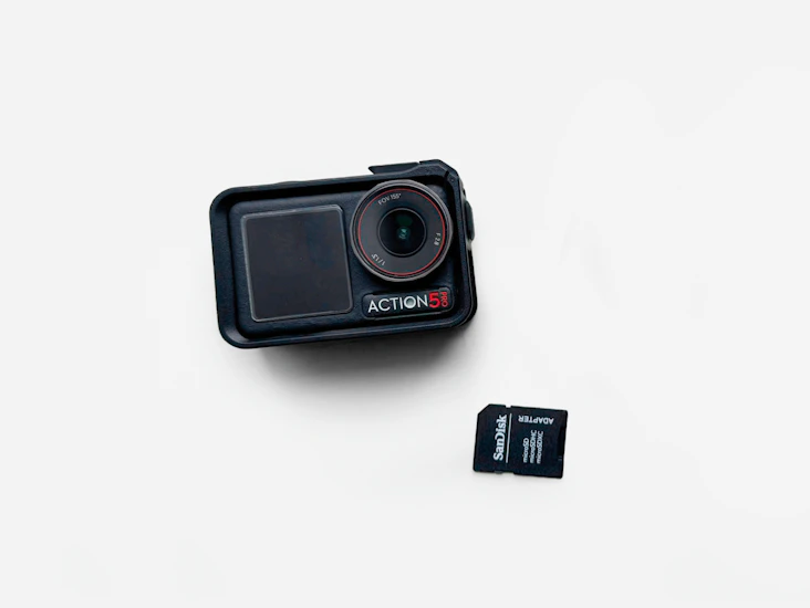 Dji osmo action 5 pro camera kit - 4k 120fps | waterproof | sd cards + accessories included