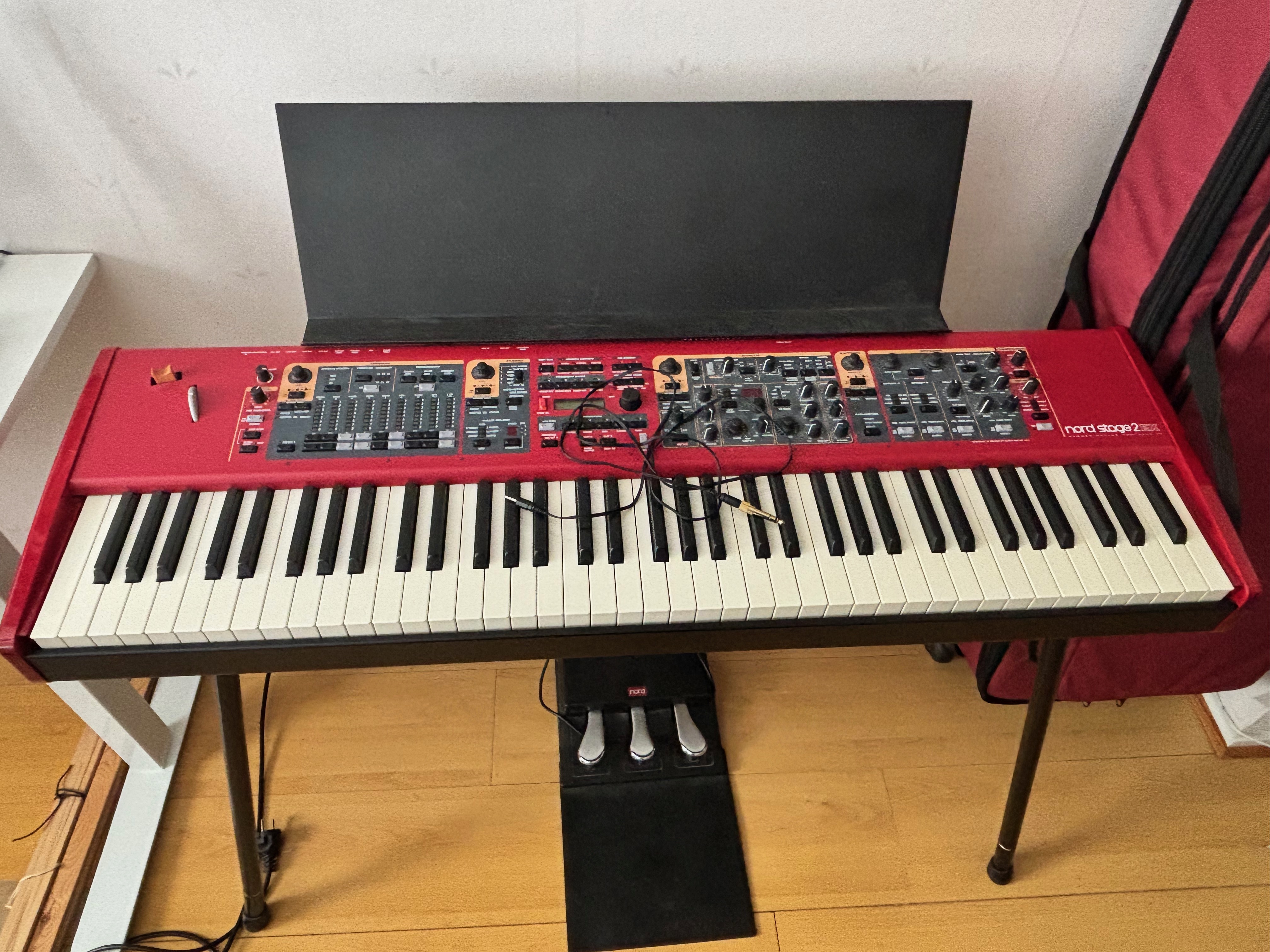 Nord stage 2 ex hp76 + original softcase + sustain pedal 