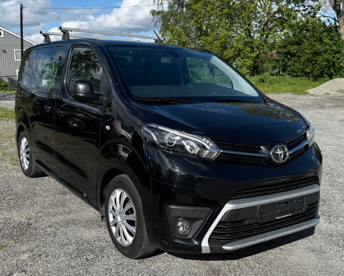 3 seter varebil toyota proace til leie