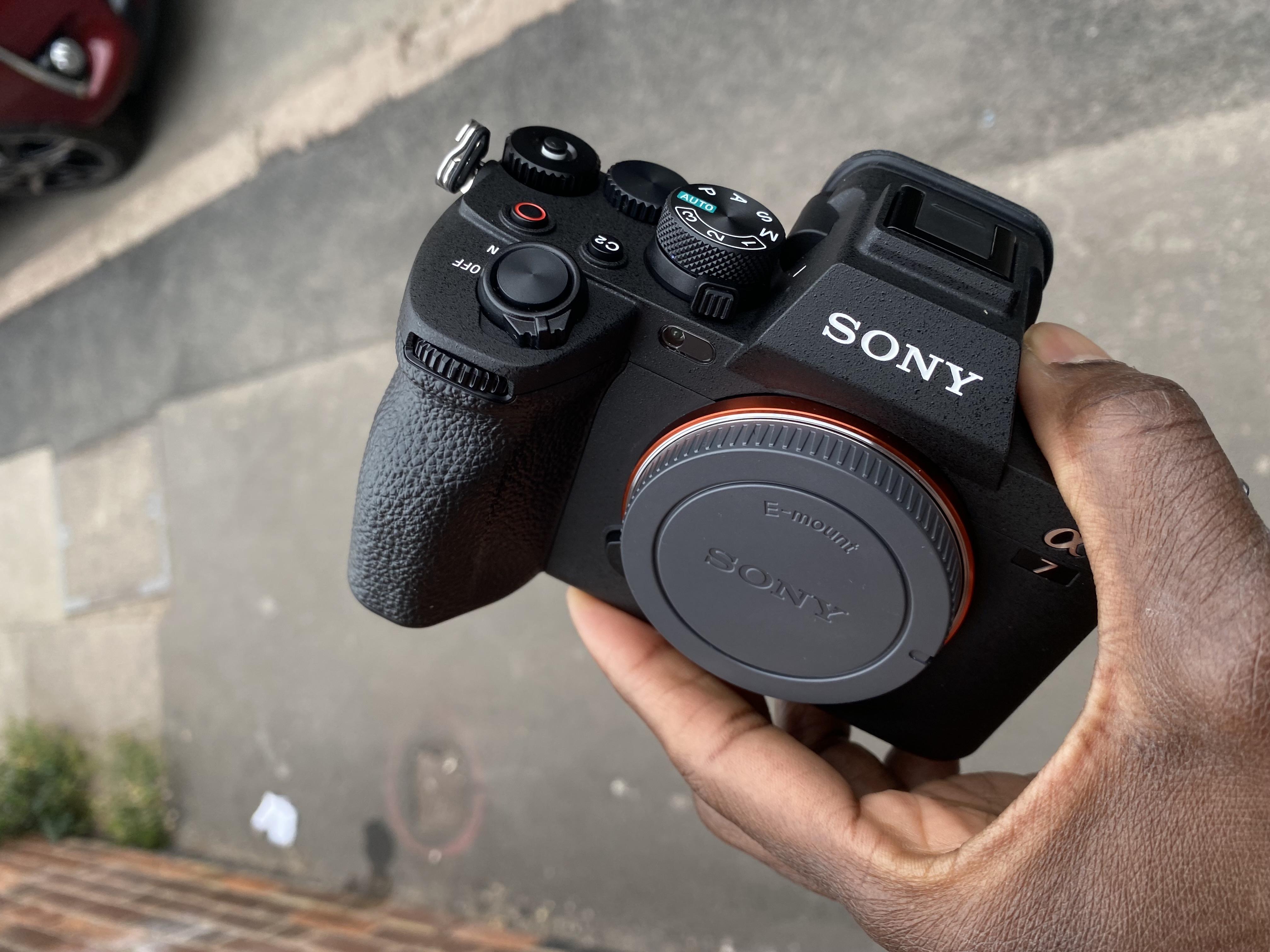 Sony a7iv - body only