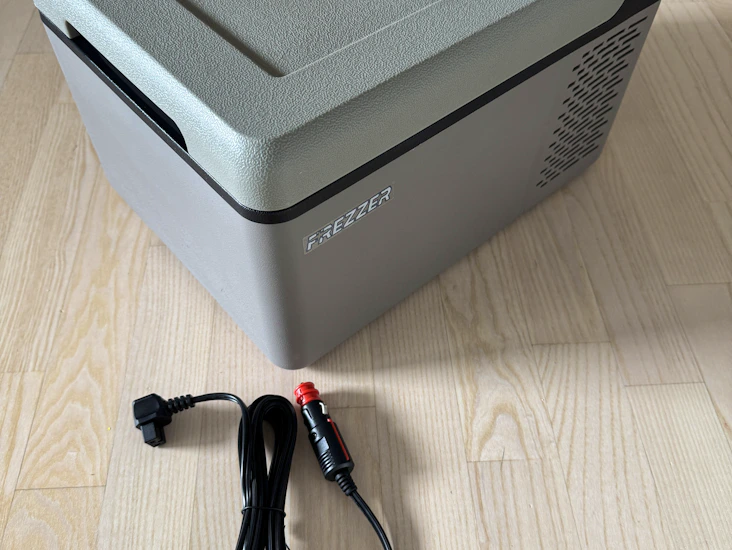 Pieni kompressorijääkaappi, 9 litraa