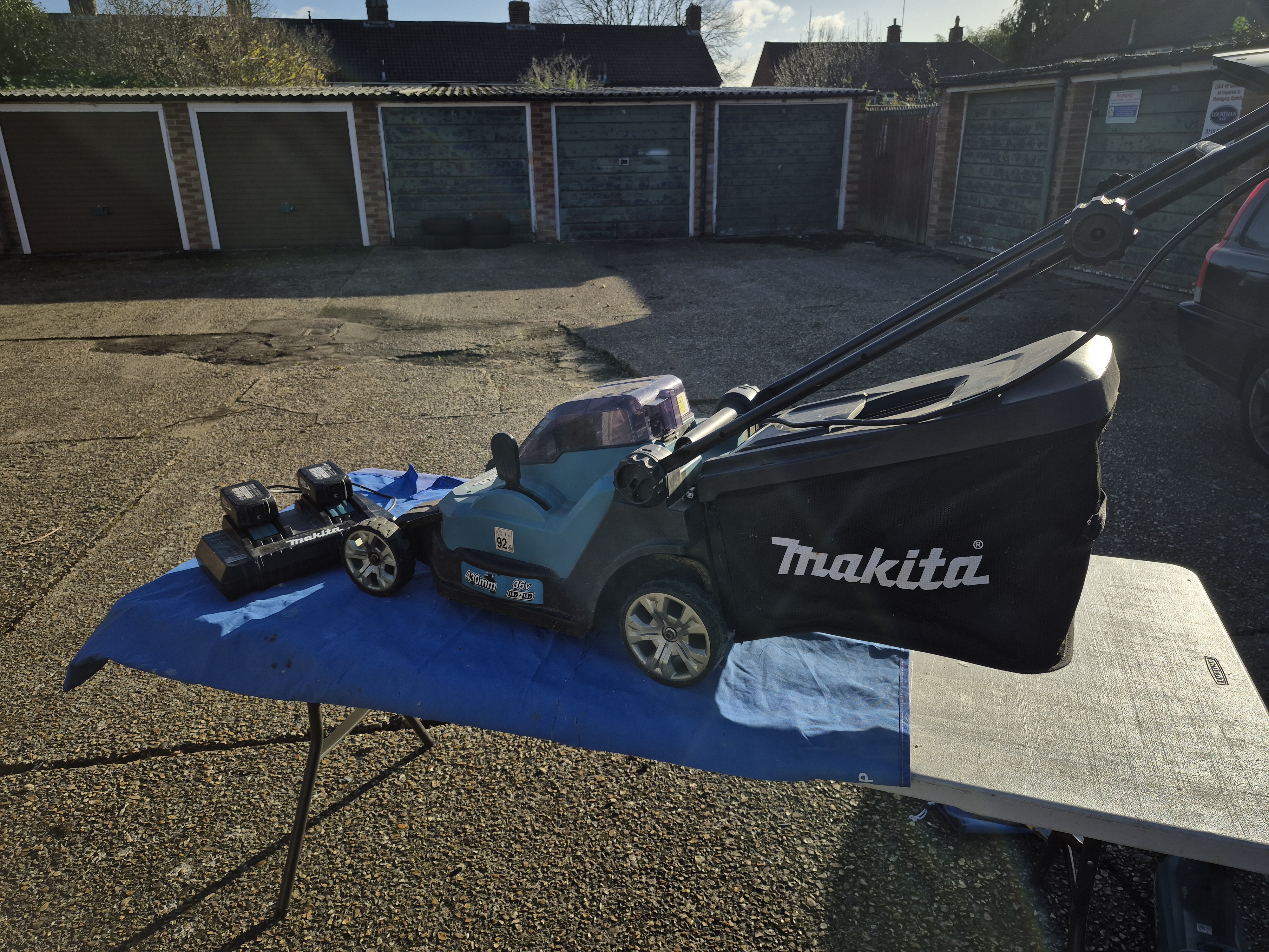 Makita wide 2 battery 36v