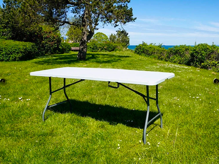 Bord och stolar för 30 pers paket inkl. leverans