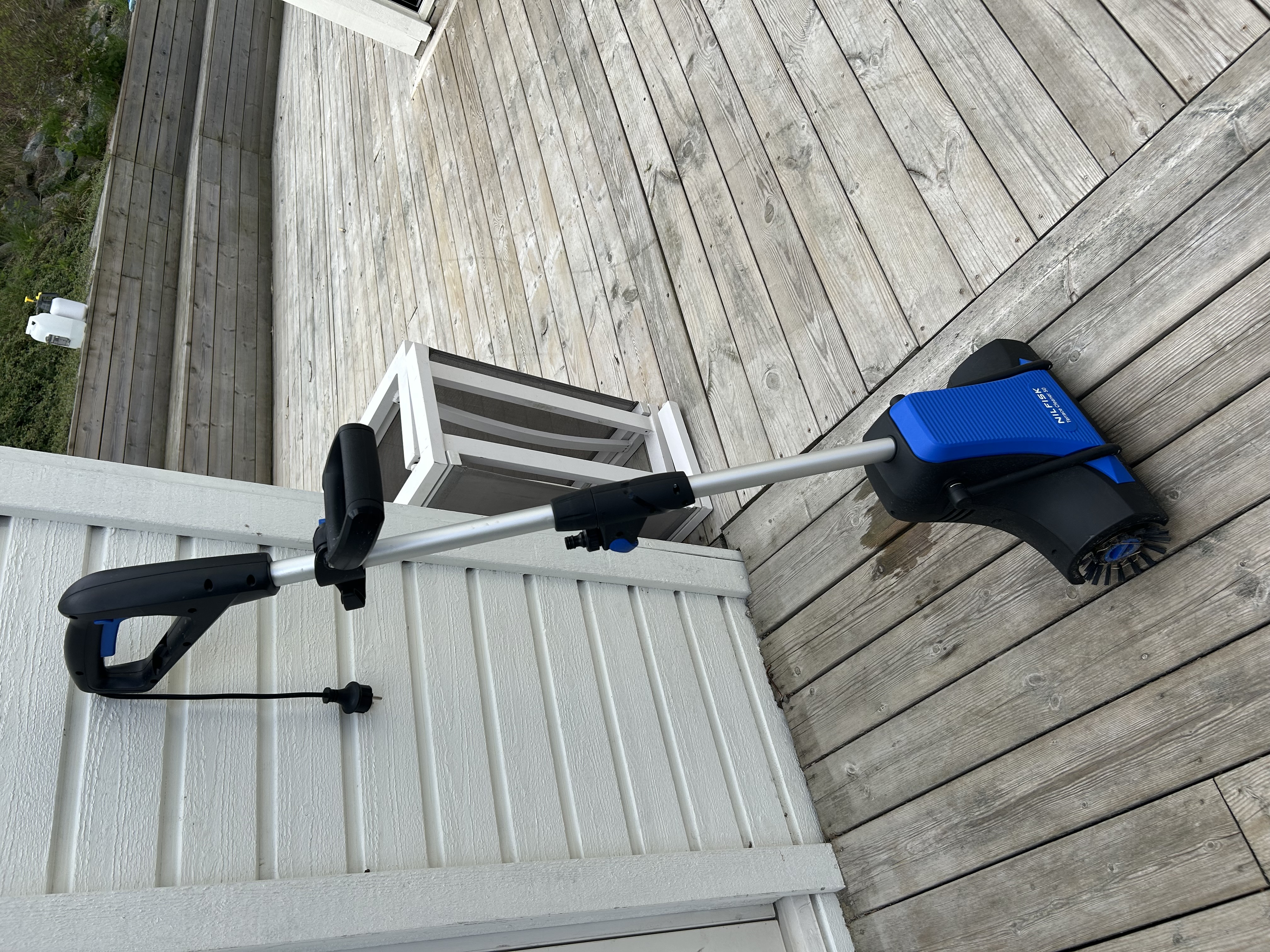 Nilfisk terrace cleaner